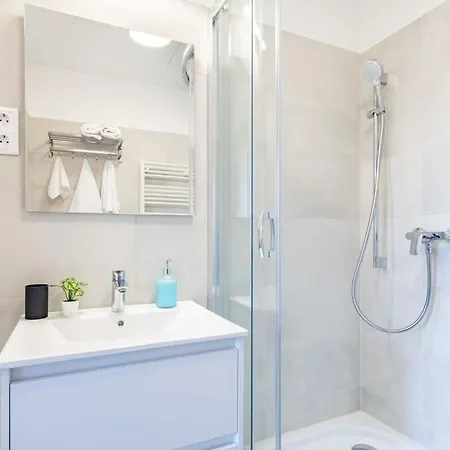 Daire Penthouse - Free Parking - Sunny Budapeşte